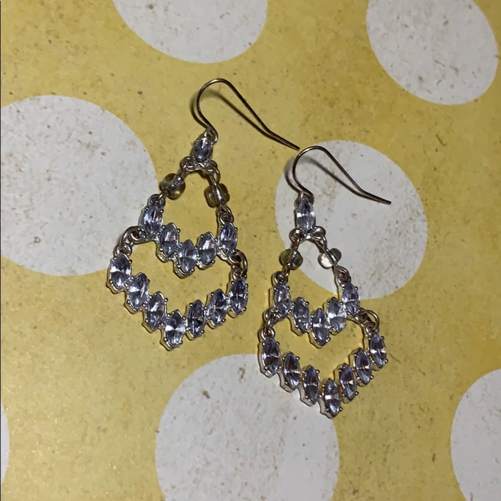 Gorgeous sparkling earrings!